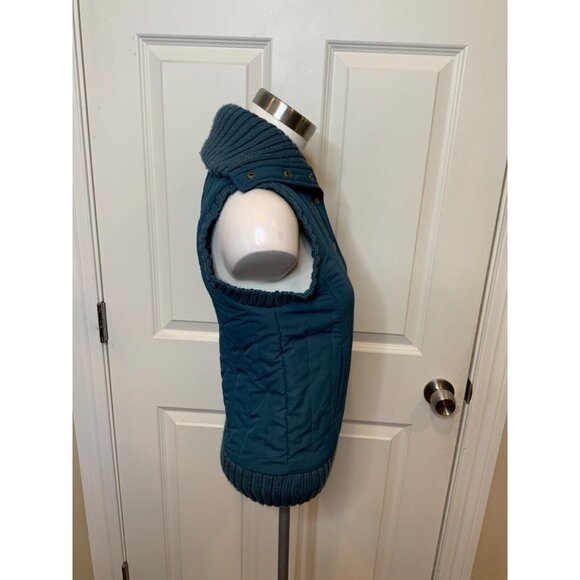 BCBG Max Azria Blue Quilted Vest W/ Rib Knit Trim & Snap Button Closure, Size XS - Picture 3 of 5